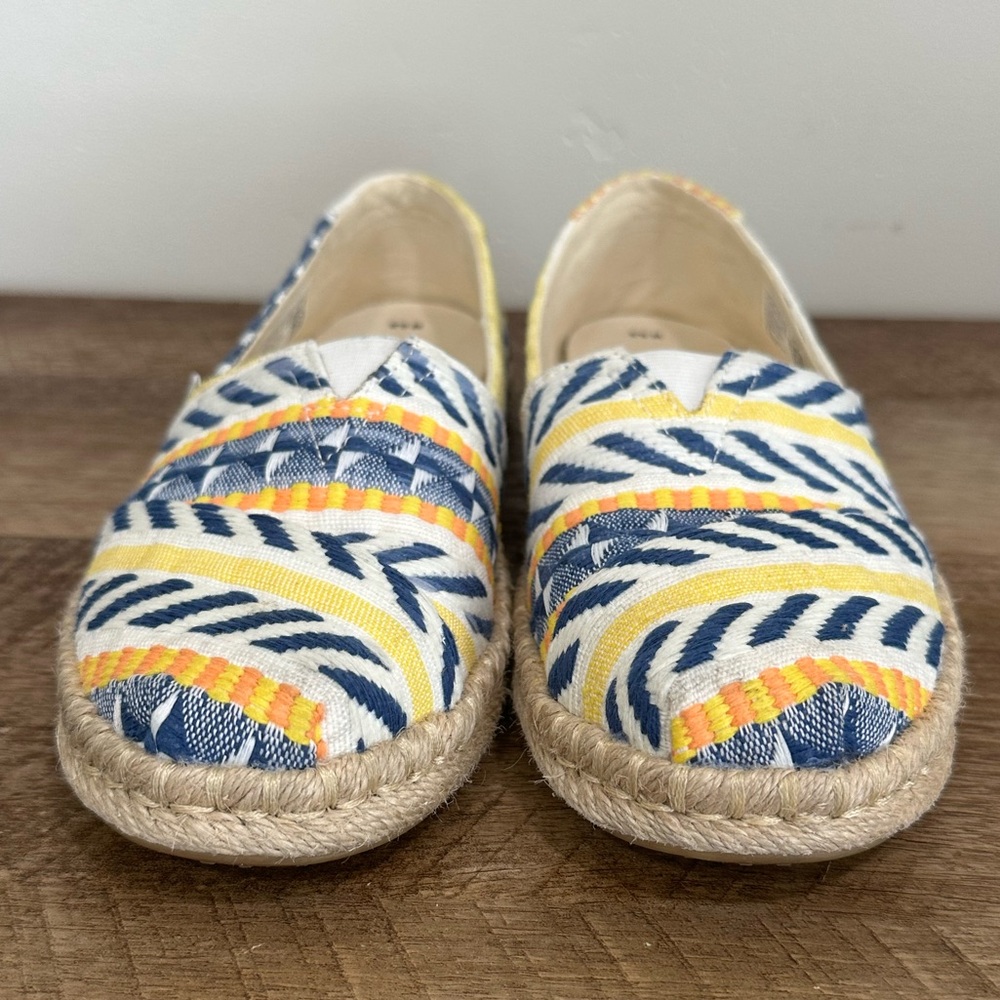 Toms Blue and Yellow Espadrilles with Chevron Pattern Boho - Picture 7 of 12